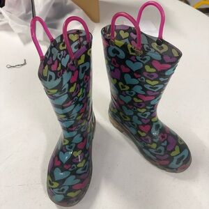 Western Chief Girls Black with Multi-Colored Heart Designs Rain Boots
